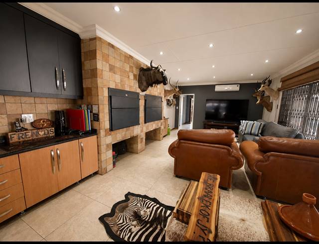 3 BEDROOM HOUSE FOR SALE IN MEYERTON EXT 6